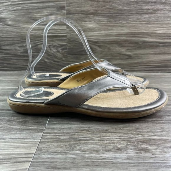 b.o.c. Shoes - B.O.C. Metallic Grey Thong Slid On Sandals Women's Shoes Size 9